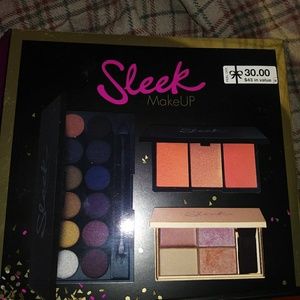 Limited edition Sleek holiday set